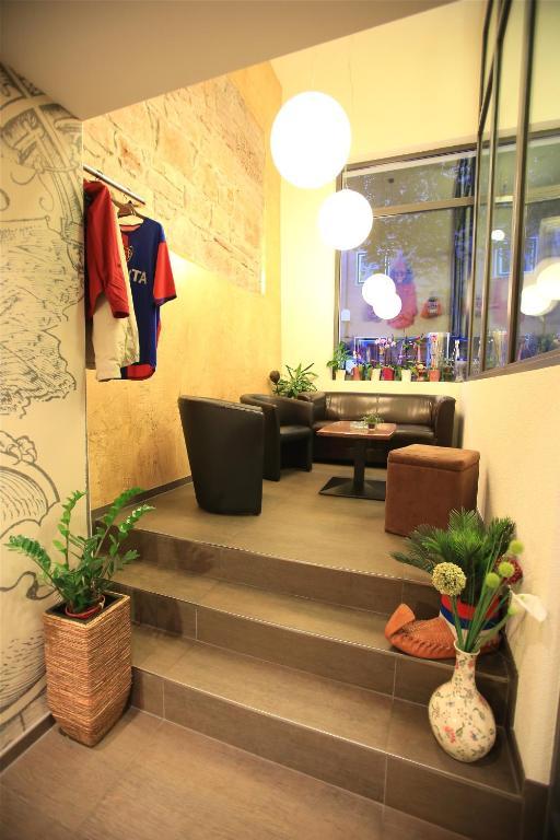 Mfh Micro Apartment Basel Luaran gambar