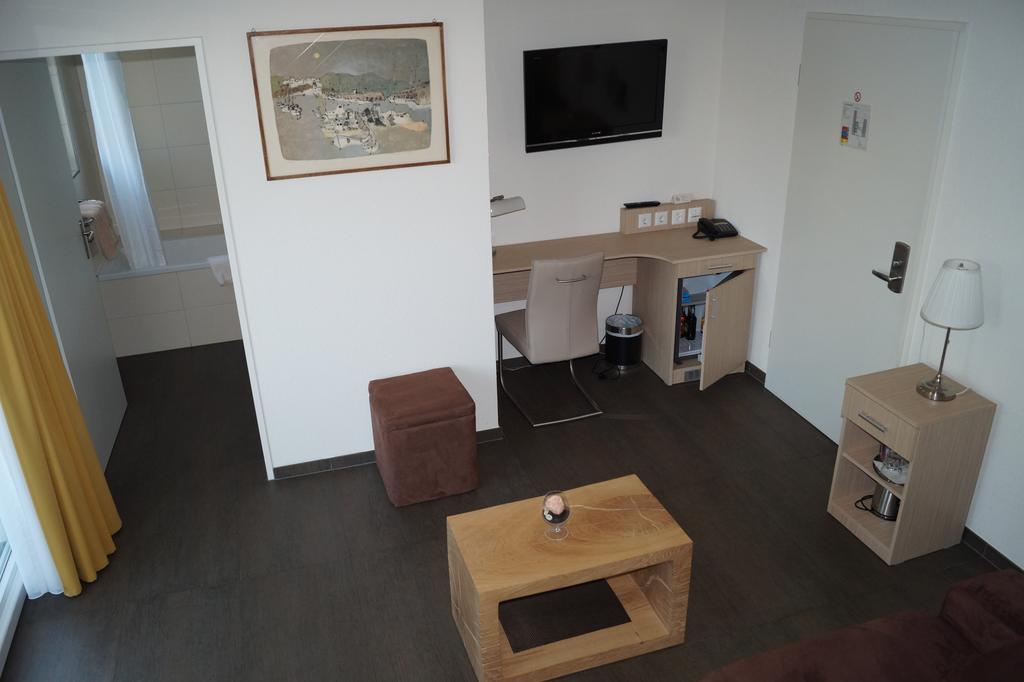 Mfh Micro Apartment Basel Luaran gambar