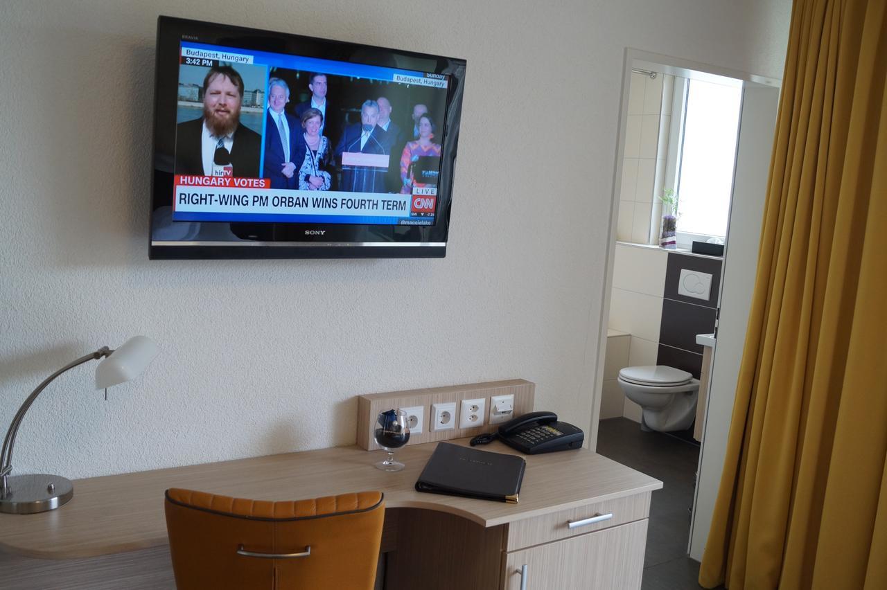 Mfh Micro Apartment Basel Luaran gambar